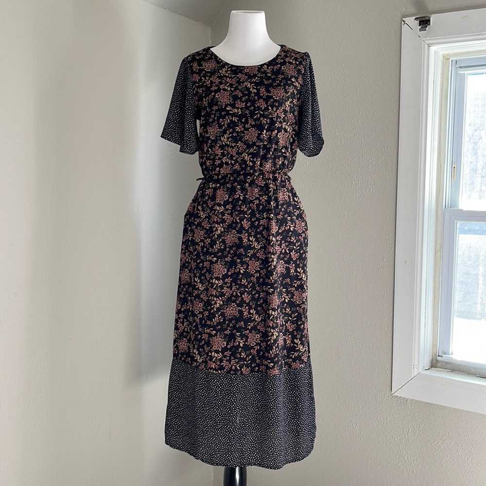 Roolee Sweet Pattern Floral Midi Dress